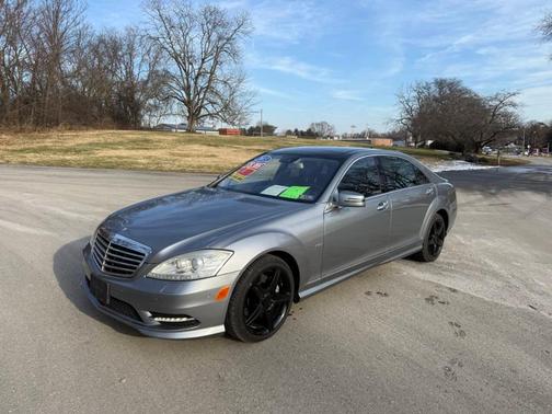 2013 Mercedes-Benz S-Class S 550 4MATIC