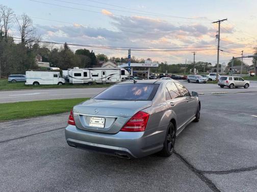 Gray 2013 Mercedes-Benz S-Class S 550 4MATIC