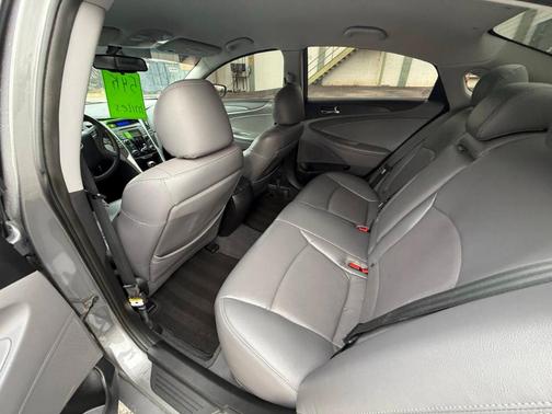 2013 Hyundai SONATA GLS