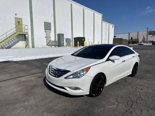 2013 Hyundai SONATA SE