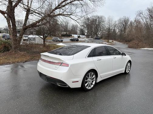 2016 Lincoln MKZ Hybrid Base