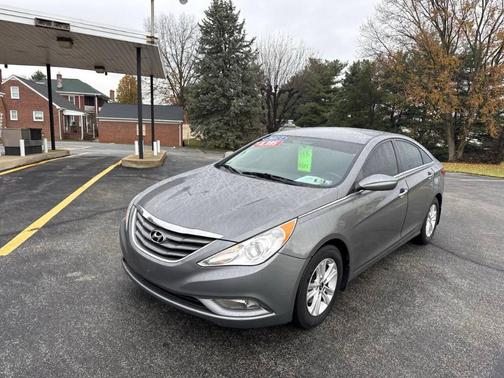 2013 Hyundai SONATA GLS