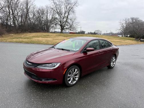 2016 Chrysler 200 S