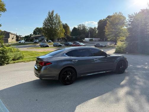 2019 INFINITI Q70L 3.7X LUXE