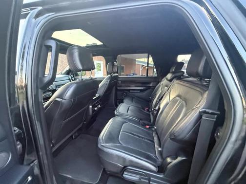 Black 2018 Ford Expedition Max Limited