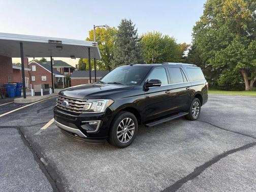 Black 2018 Ford Expedition Max Limited