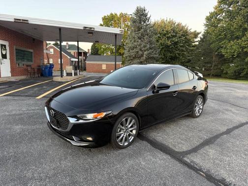2023 Mazda Mazda3 FWD w/Preferred Package