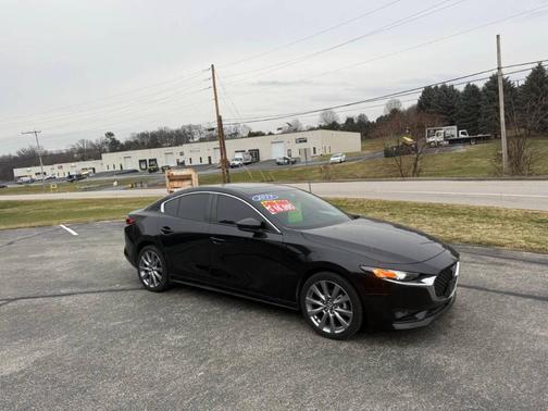 2023 Mazda Mazda3 FWD w/Preferred Package
