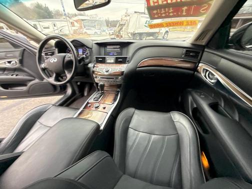 2019 INFINITI Q70L 3.7X LUXE