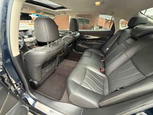 2019 INFINITI Q70L 3.7X LUXE