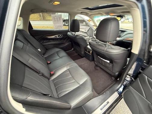 2019 INFINITI Q70L 3.7X LUXE