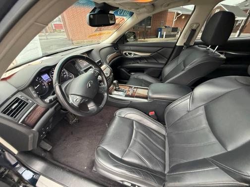 2019 INFINITI Q70L 3.7X LUXE