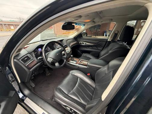 2019 INFINITI Q70L 3.7X LUXE