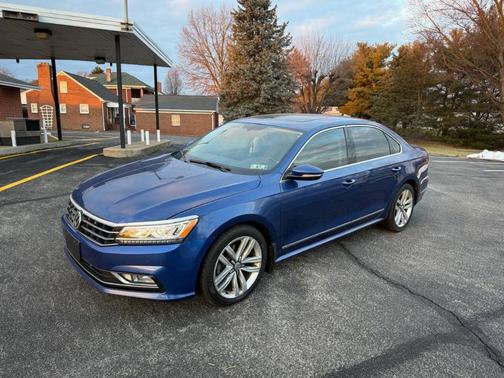 2017 Volkswagen Passat 1.8T SE w/Technology