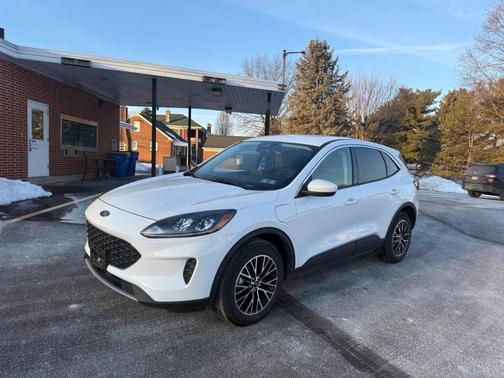2021 Ford Escape PHEV SE