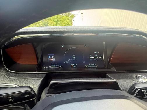 Black 2022 Lincoln Navigator L Reserve
