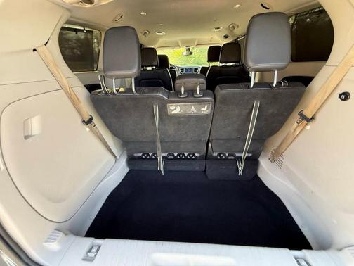 Gray 2018 Chrysler Pacifica Touring-L