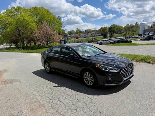 Phantom Black 2019 Hyundai SONATA SE