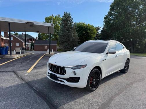 2017 Maserati Levante S