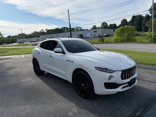 2017 Maserati Levante S