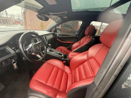 2017 Porsche Macan GTS