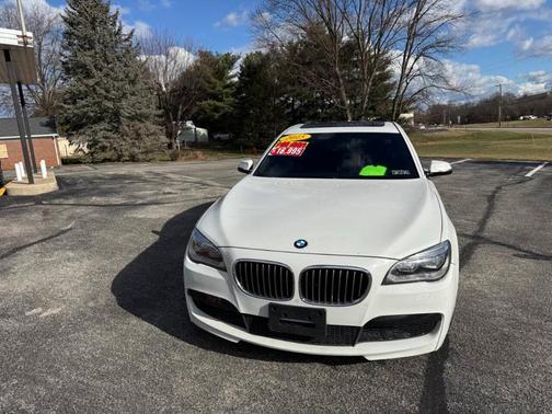 White 2015 BMW 750 i xDrive