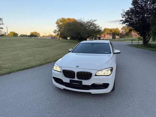 White 2015 BMW 750 i xDrive