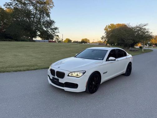 2015 BMW 750 i xDrive
