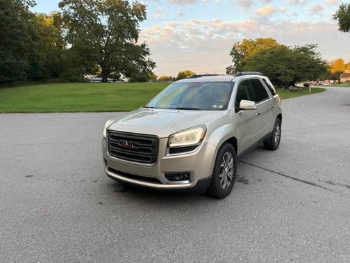 Gold 2016 GMC Acadia SLT-2