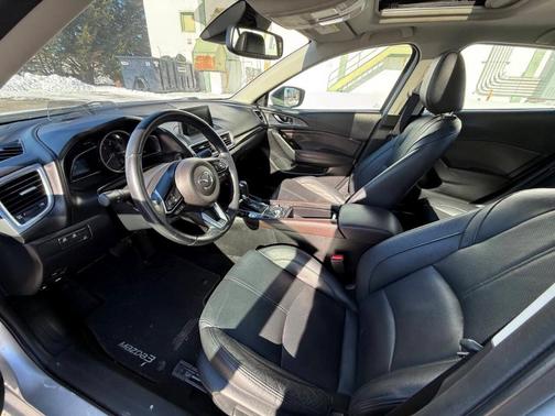 2018 Mazda Mazda3 Grand Touring