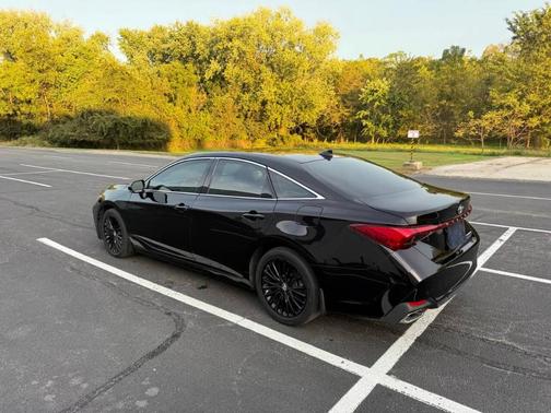 2019 Toyota Avalon XLE