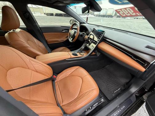 2019 Toyota Avalon Limited