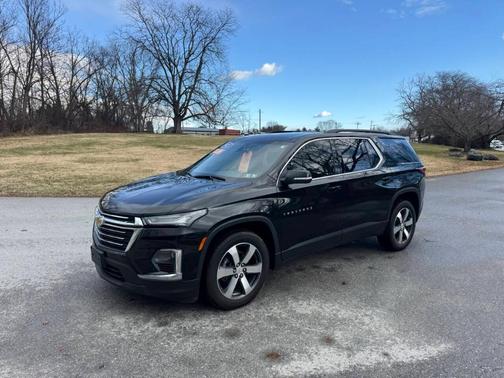 2023 Chevrolet Traverse LT Leather