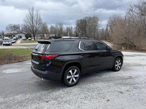 Black 2023 Chevrolet Traverse LT Leather
