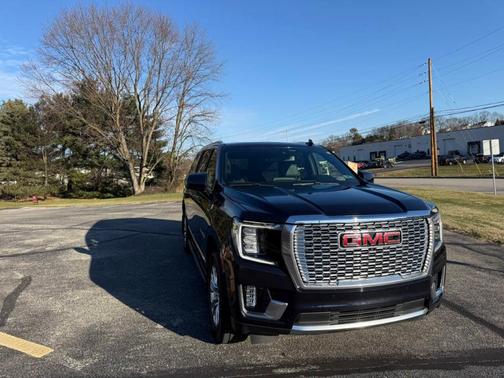2022 GMC Yukon XL SLT