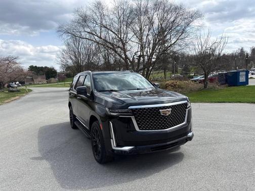 Black 2022 Cadillac Escalade Luxury