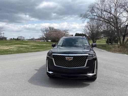 2022 Cadillac Escalade Luxury