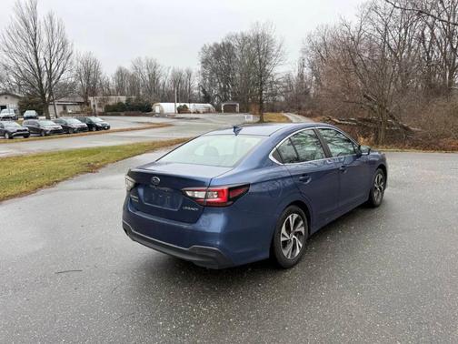 2022 Subaru Legacy Base (CVT)