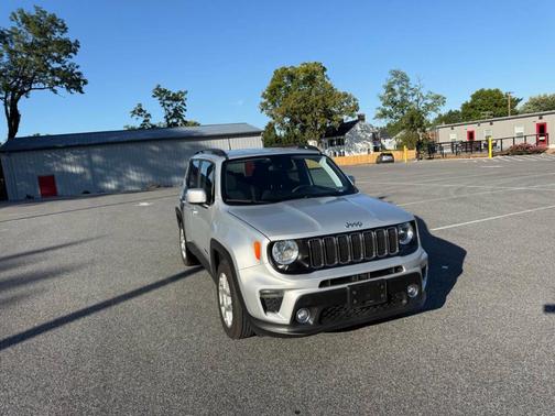 Silver 2021 Jeep Renegade Latitude