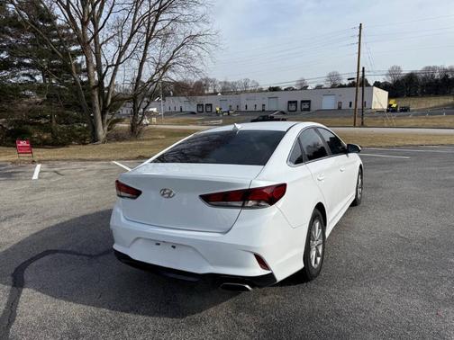 2018 Hyundai SONATA SE