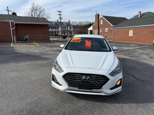 2018 Hyundai SONATA SE
