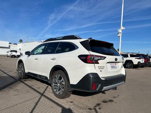 2021 Subaru Outback Touring XT