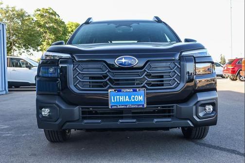 Crystal Black Silica 2026 Subaru Outback Limited