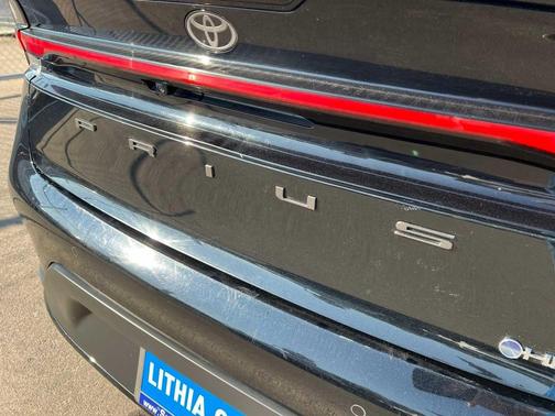 2024 Toyota Prius LE