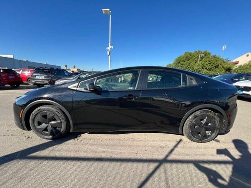 2024 Toyota Prius LE