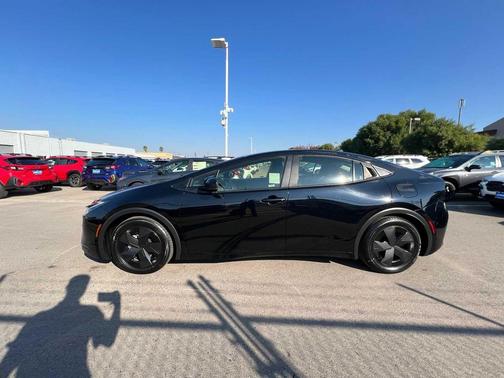 2024 Toyota Prius LE