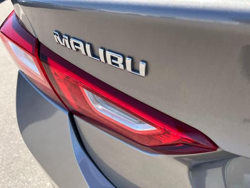 Mineral Gray Metallic 2023 Chevrolet Malibu FWD 1LT