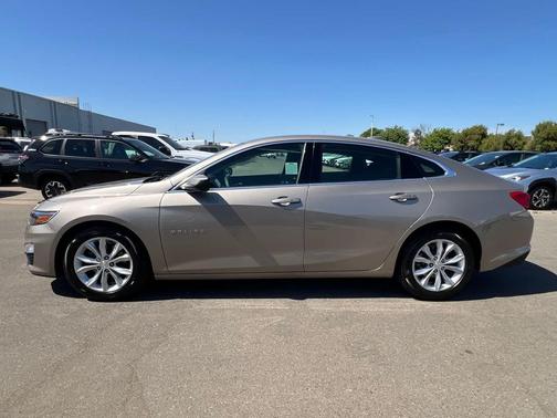 Mineral Gray Metallic 2023 Chevrolet Malibu FWD 1LT