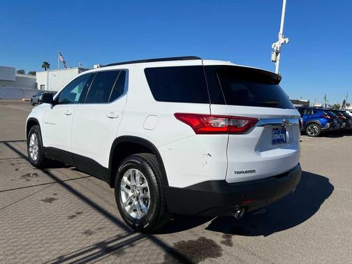 2021 Chevrolet Traverse LT Cloth