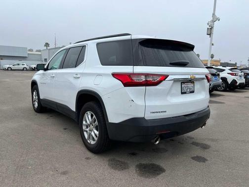 2021 Chevrolet Traverse LT Cloth